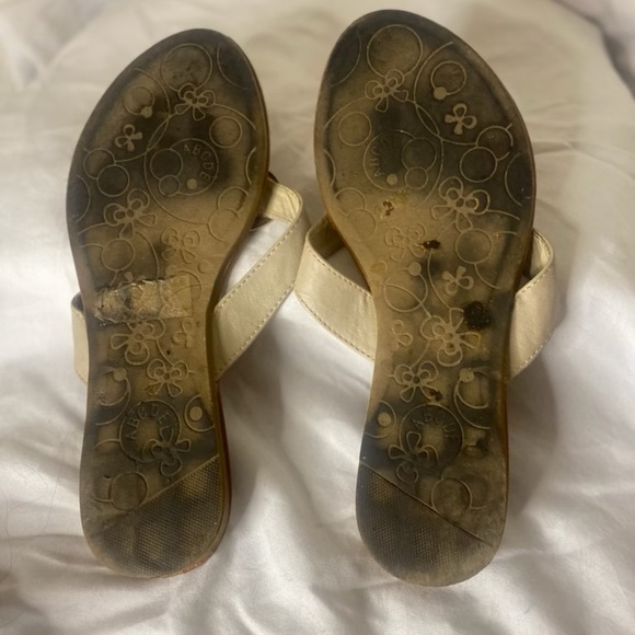 LOT OF SANDALS SIZE 8 - Picture 9 of 9